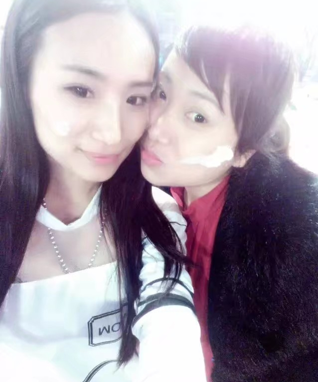 兼职大奶妹子