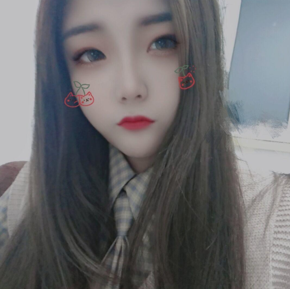 20岁小美女